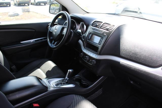 Used 2012 Dodge Journey SXT w/ Popular Equipment Group FWD image 17