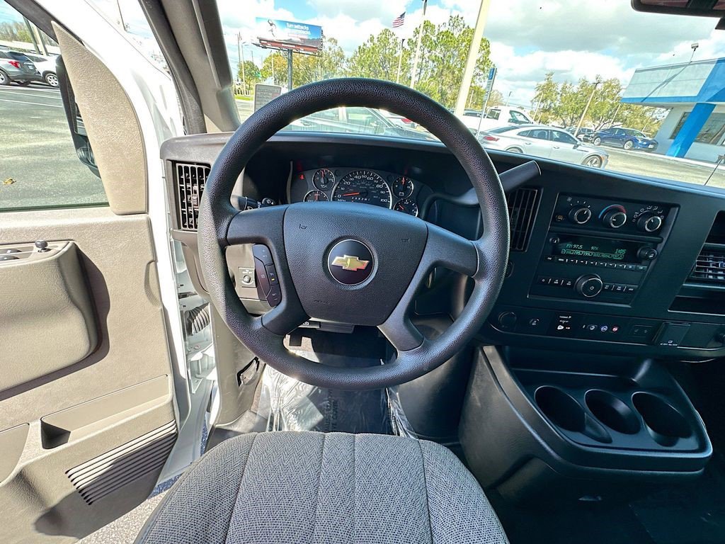 Certified 2024 Chevrolet Express 3500 LT w/ LT Preferred Equipment Group RWD image 12
