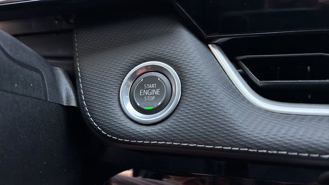 Used 2026 Chevrolet Equinox LT w/ Convenience Package II image 24