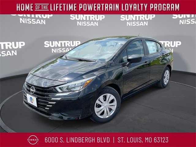 Used 2025 Nissan Versa S w/ Trunk Package