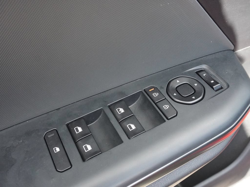 Certified 2025 Kia K4 FWD image 33