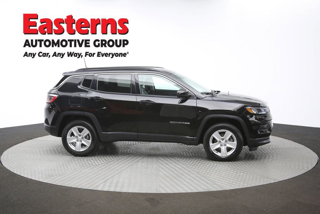 Used 2022 Jeep Compass Latitude w/ Sun and Sound Group image 43
