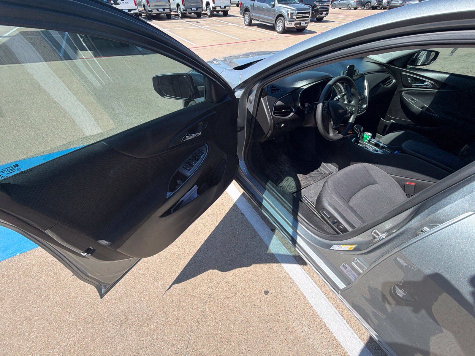 Used 2024 Chevrolet Malibu LT FWD image 7