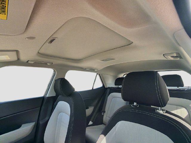 New 2026 Hyundai Venue SEL FWD image 21