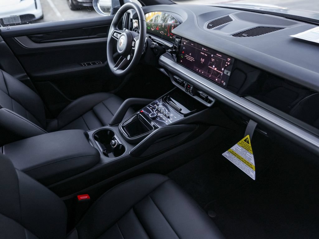 Certified 2026 Porsche Cayenne AWD/4WD image 37