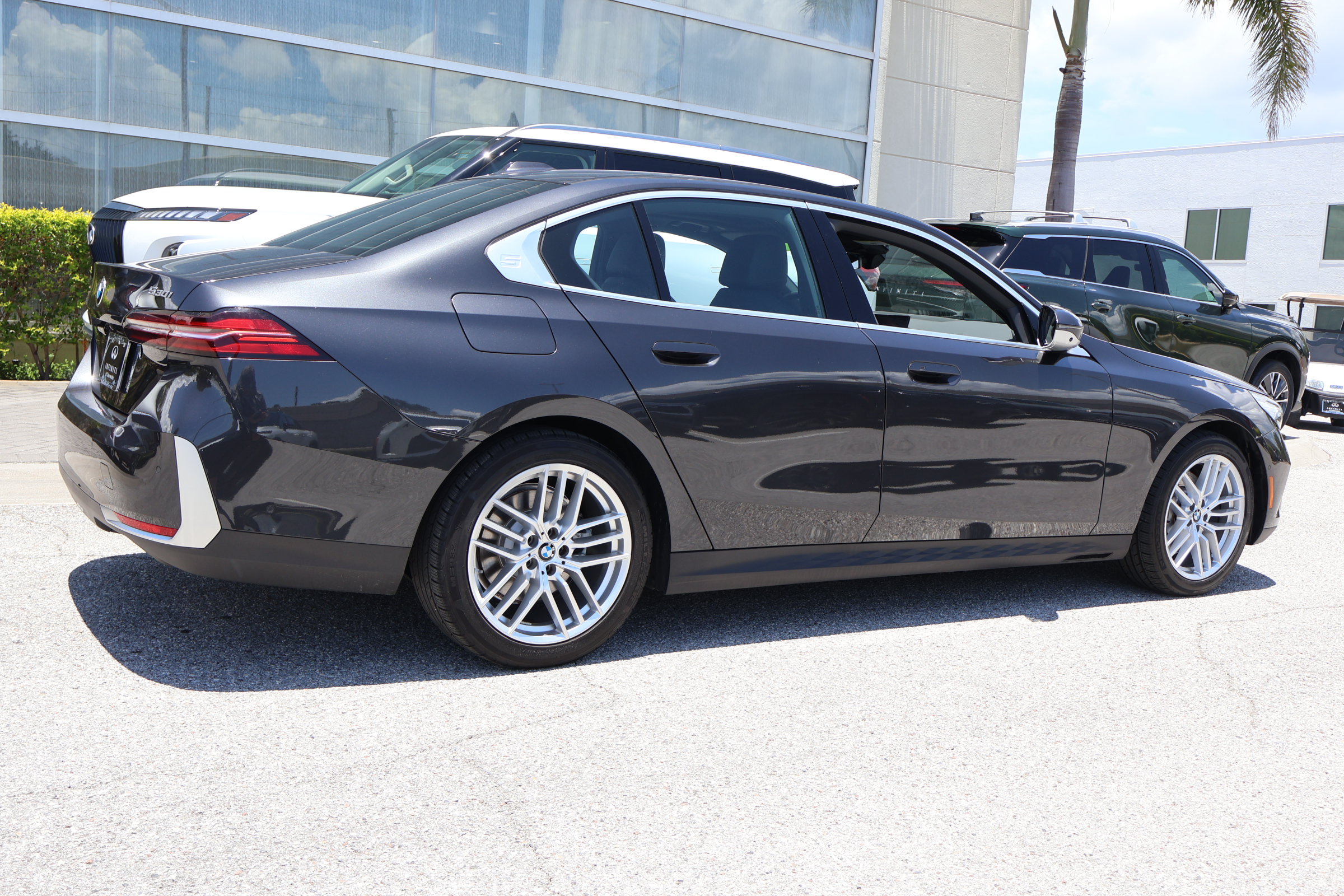 Used 2025 BMW 530i RWD image 10