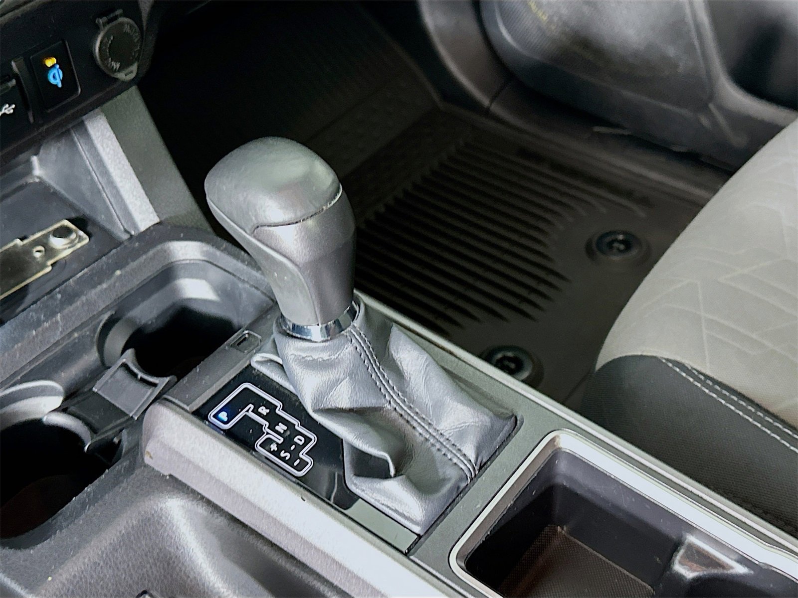 Certified 2022 Toyota Tacoma TRD Sport image 17