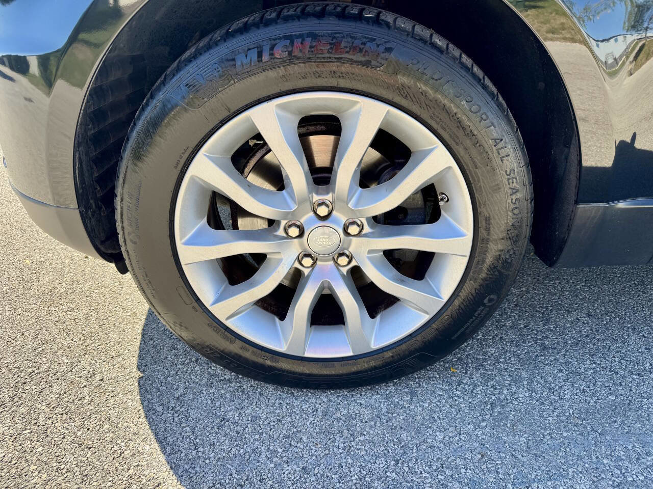 Used 2016 Land Rover Range Rover Sport HSE image 11