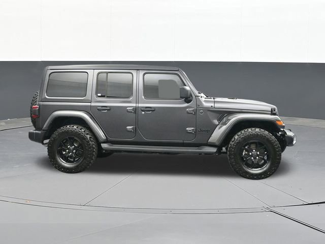 Used 2025 Jeep Wrangler Sahara image 19