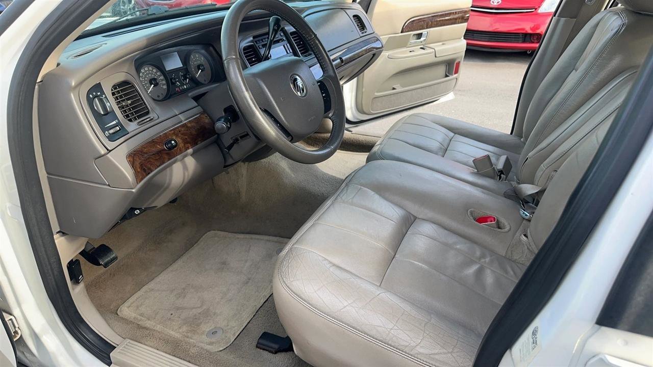 Used 2011 Mercury Grand Marquis LS image 21