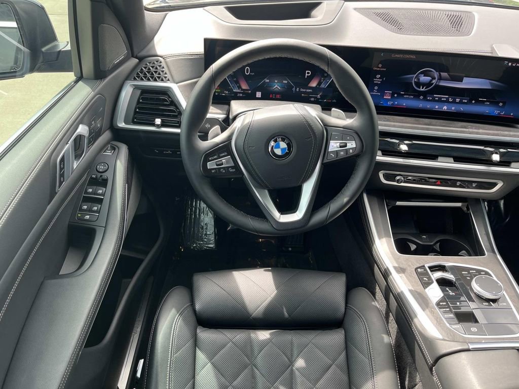 Used 2025 BMW X5 sDrive40i RWD image 14