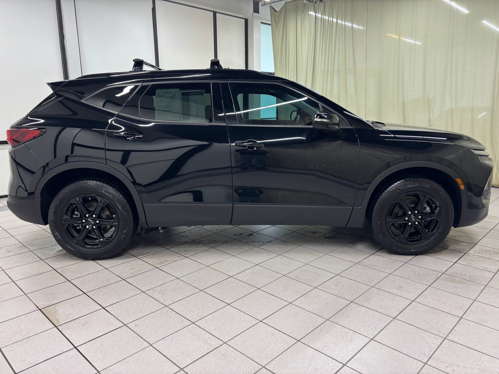 Certified 2024 Chevrolet Blazer LT w/ Midnight/Sport Edition FWD image 3