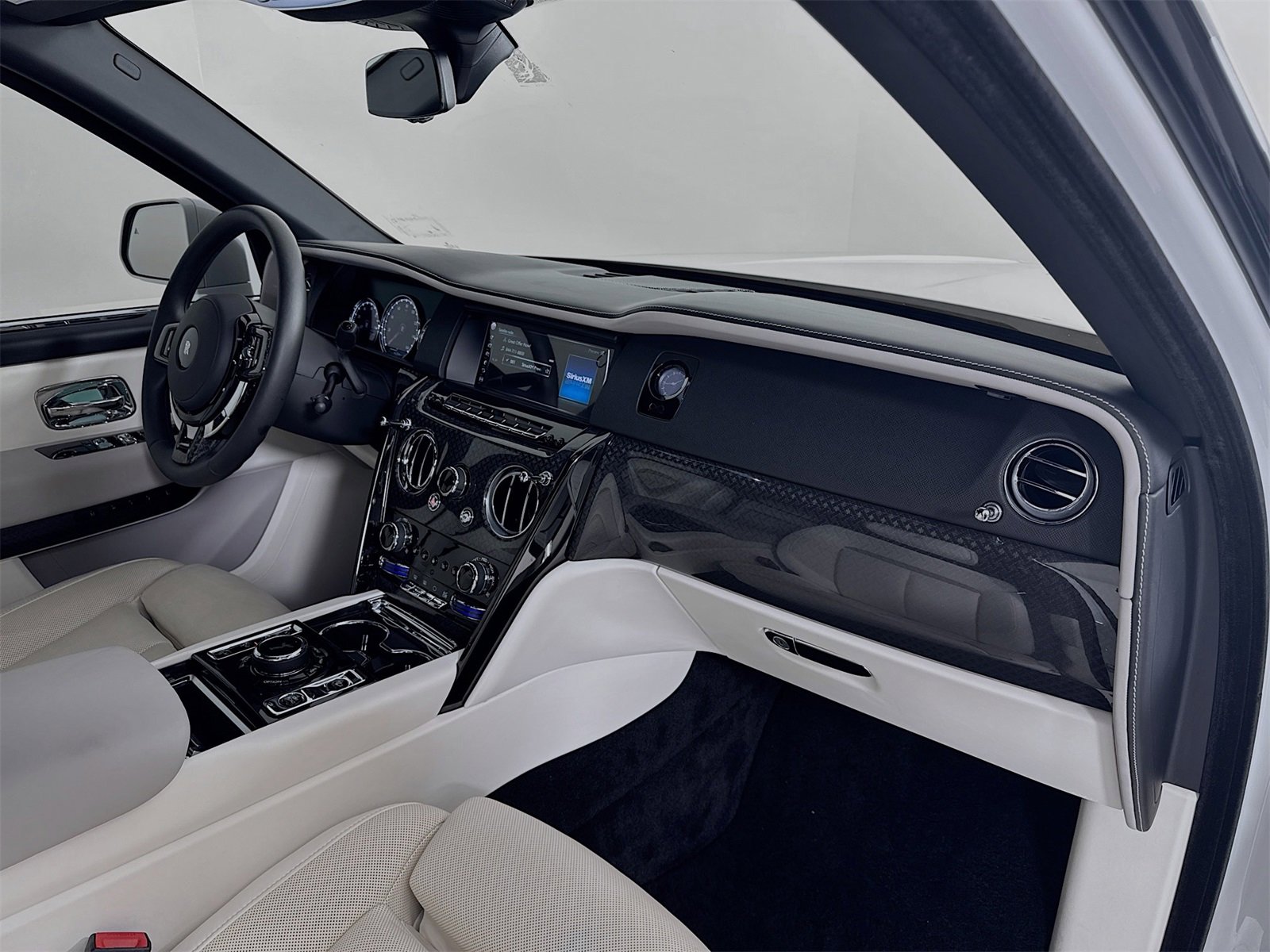 Certified 2023 Rolls-Royce Cullinan Black Badge w/ Driver's Package image 10