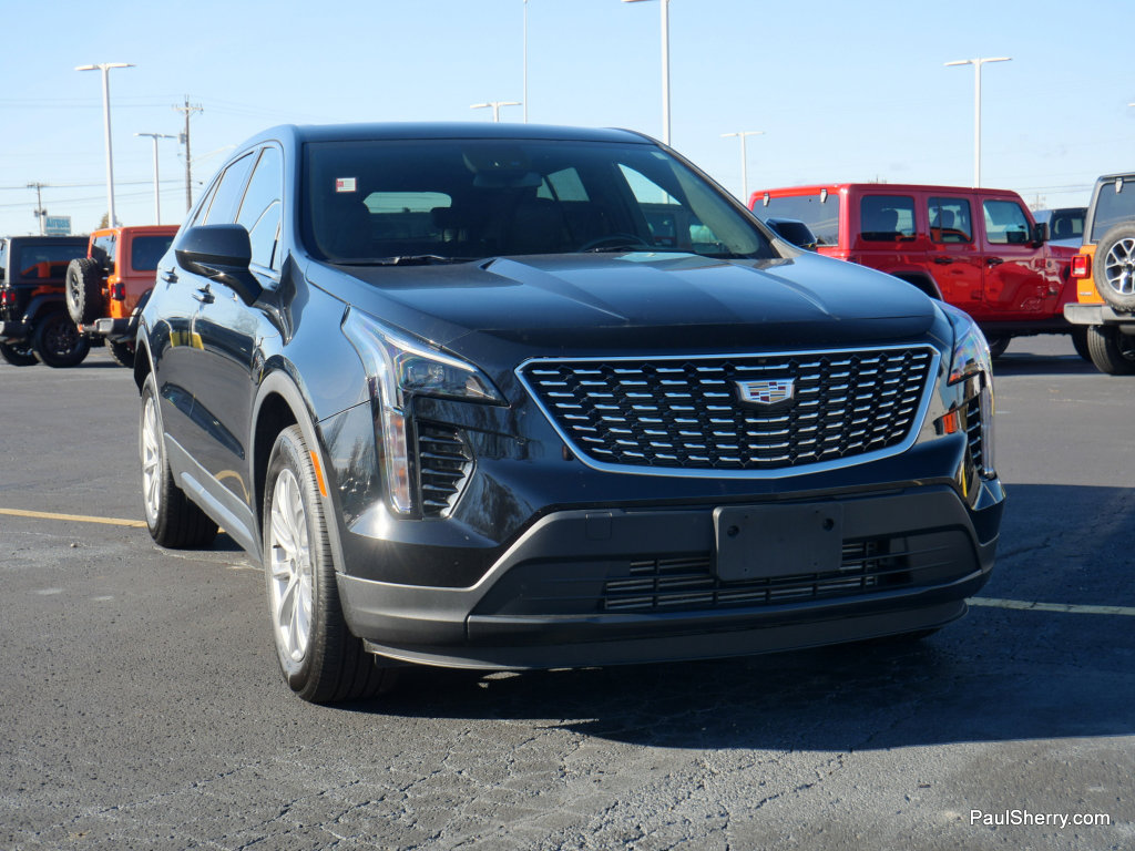 Used 2023 Cadillac XT4 Luxury w/ Driver Awareness Package AWD/4WD image 13