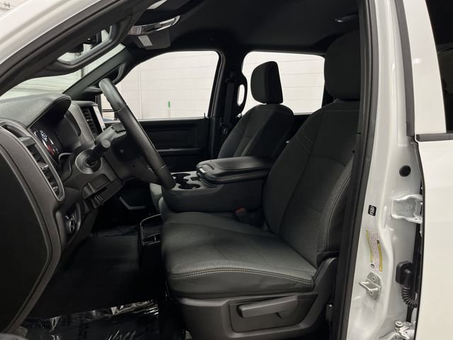 Used 2024 RAM 2500 Tradesman w/ Chrome Appearance Group image 4