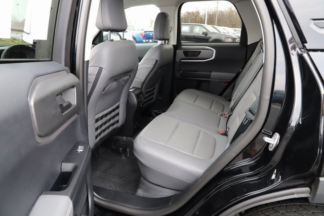 Used 2025 Ford Bronco Sport Badlands image 19