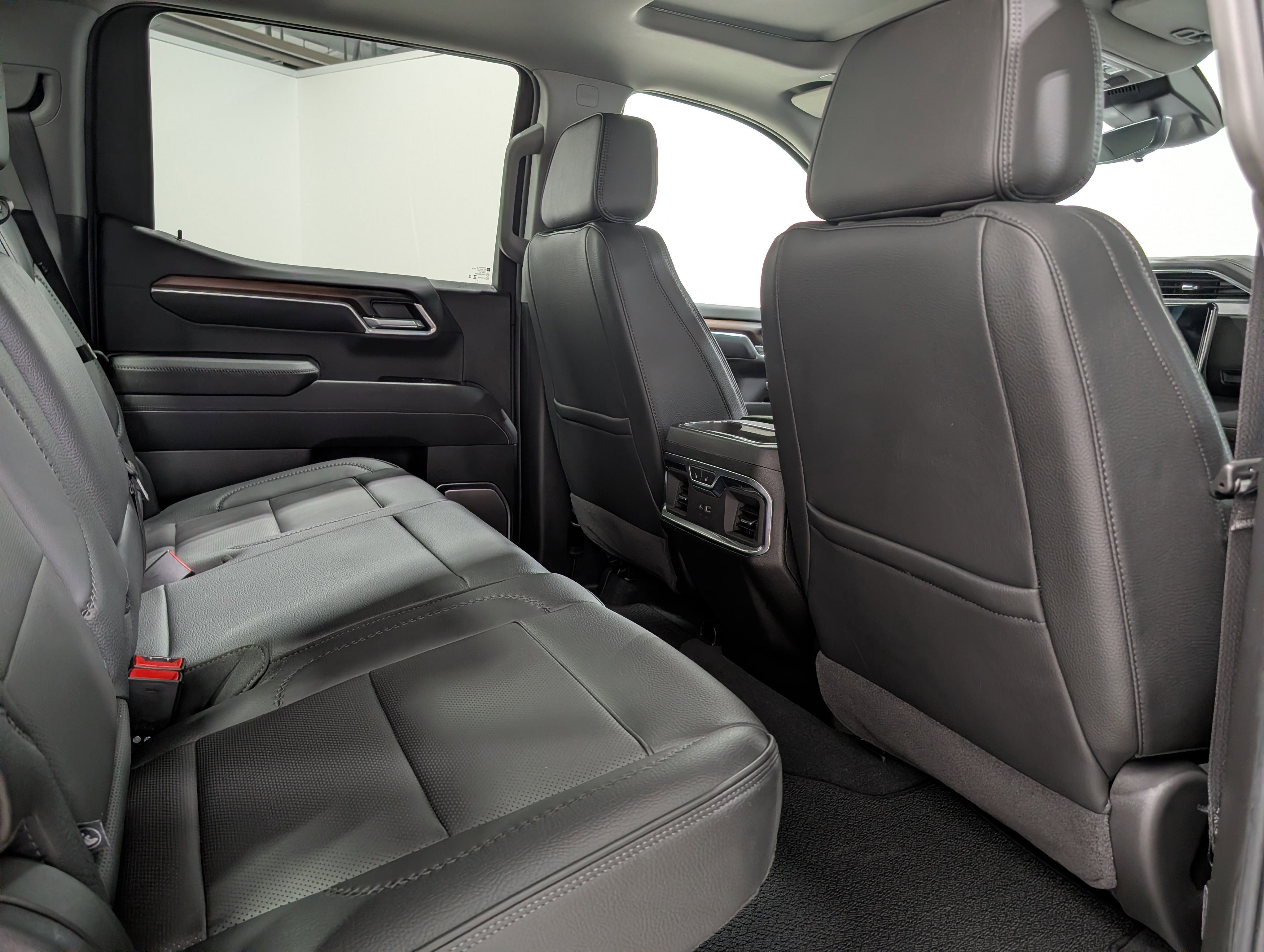 Used 2025 GMC Sierra 1500 Denali w/ Denali Reserve Package image 18