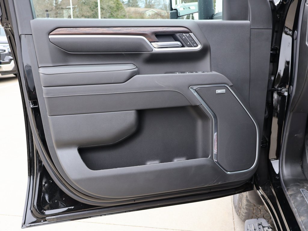 New 2026 GMC Sierra 2500 SLT w/ SLT Premium Package image 12