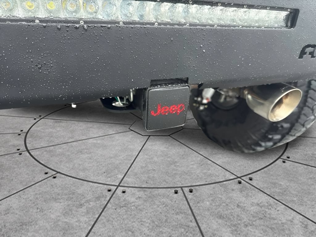 Used 2018 Jeep Wrangler Unlimited Sahara AWD/4WD image 18