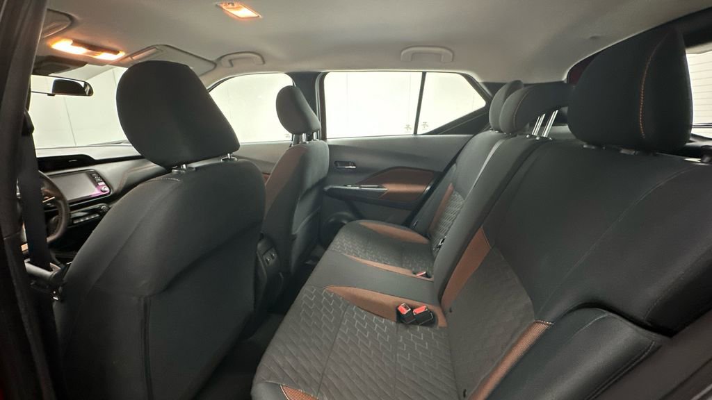 Certified 2023 Nissan Kicks SR FWD image 10