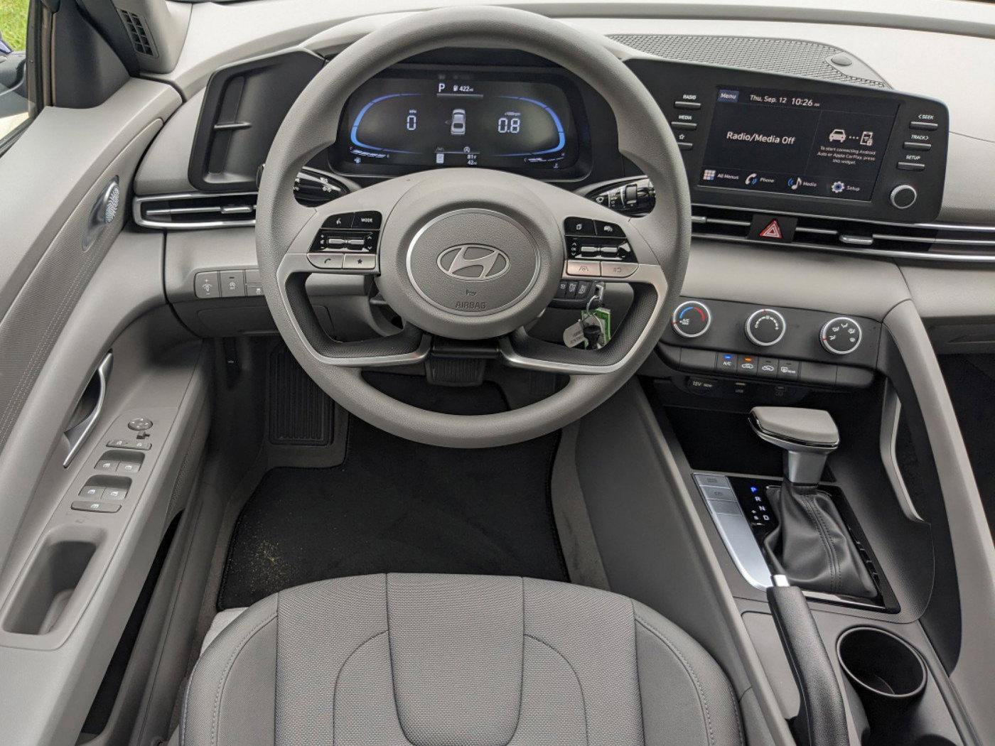 New 2026 Hyundai Elantra SE FWD image 15