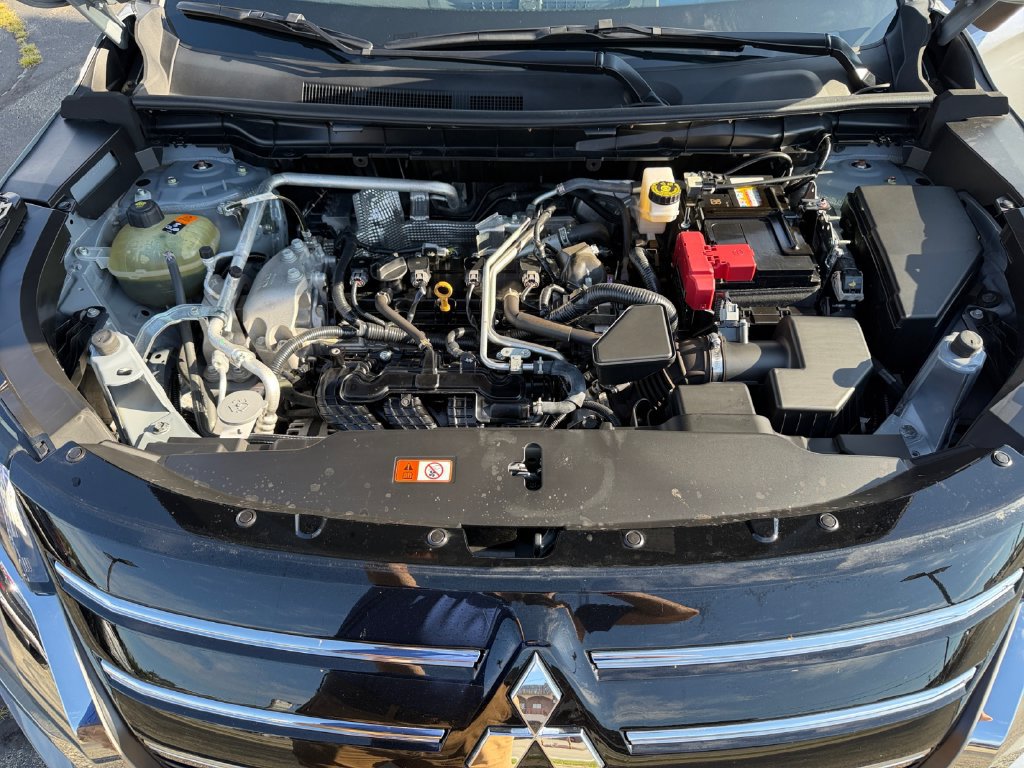 Used 2025 Mitsubishi Outlander SEL AWD/4WD image 27