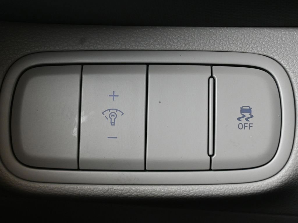 New 2026 Hyundai Venue SEL image 24