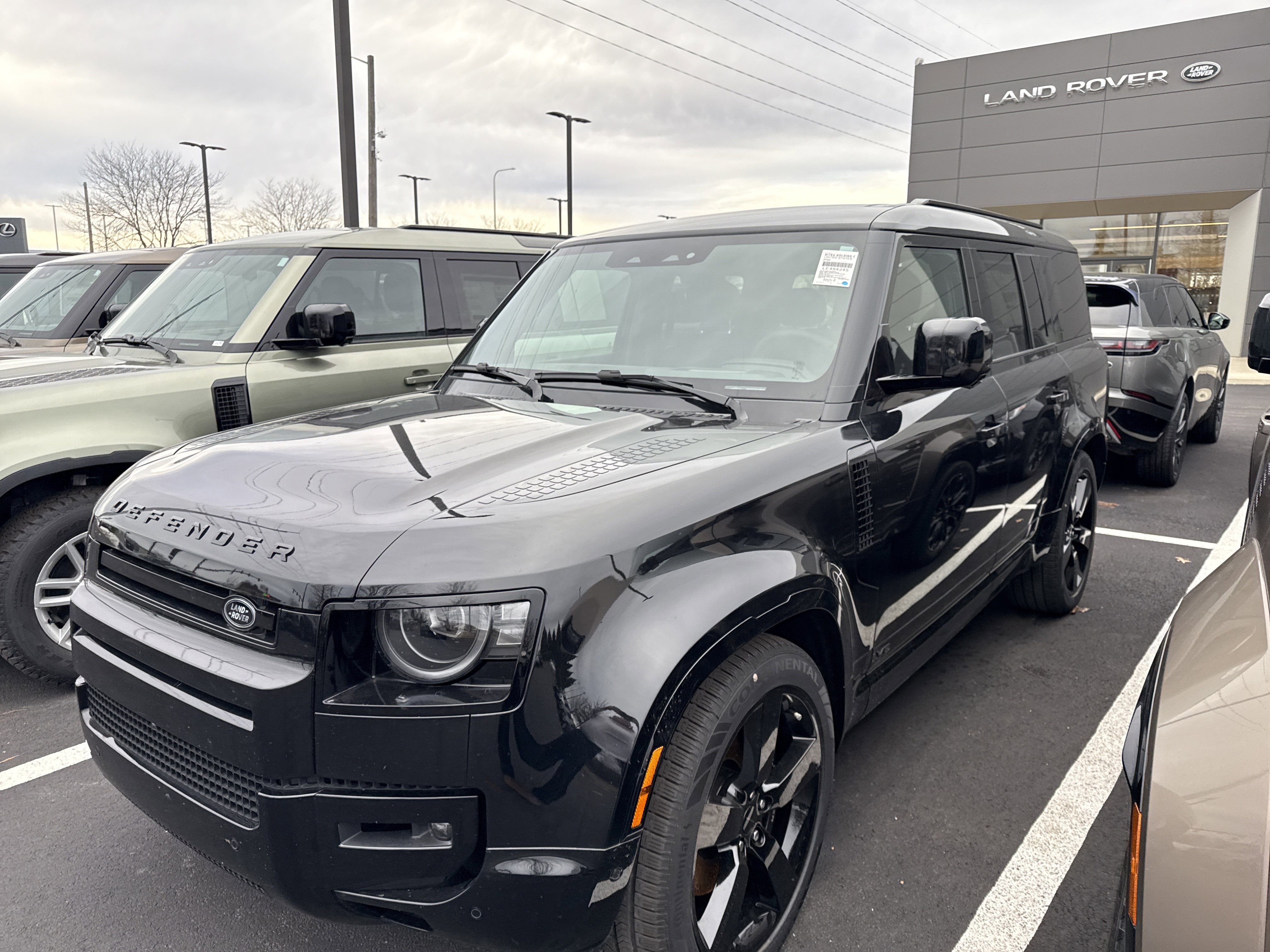New 2026 Land Rover Defender 130 V8 image 2