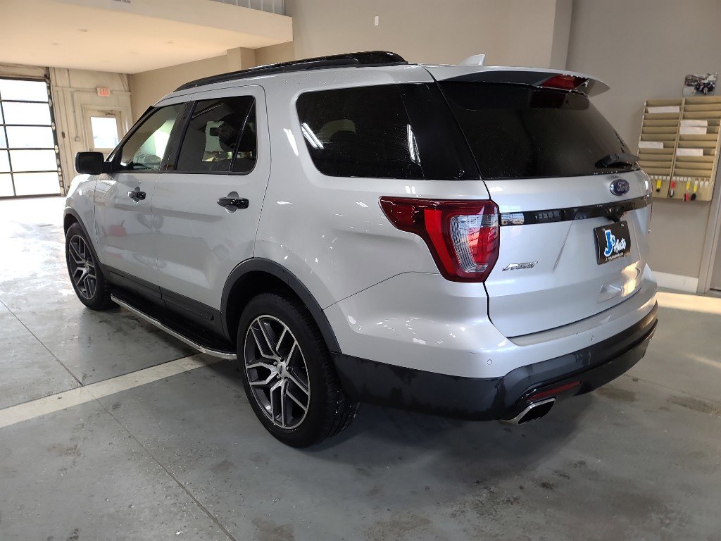 Used 2016 Ford Explorer Sport w/ Equipment Group 401A AWD/4WD image 5