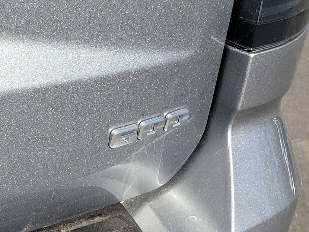 Used 2026 Cadillac Escalade Luxury image 32