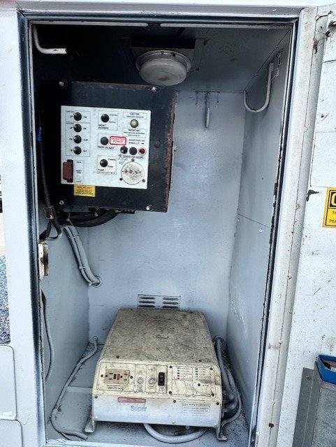 Used 2000 Ford F550 2WD Regular Cab Super Duty image 12