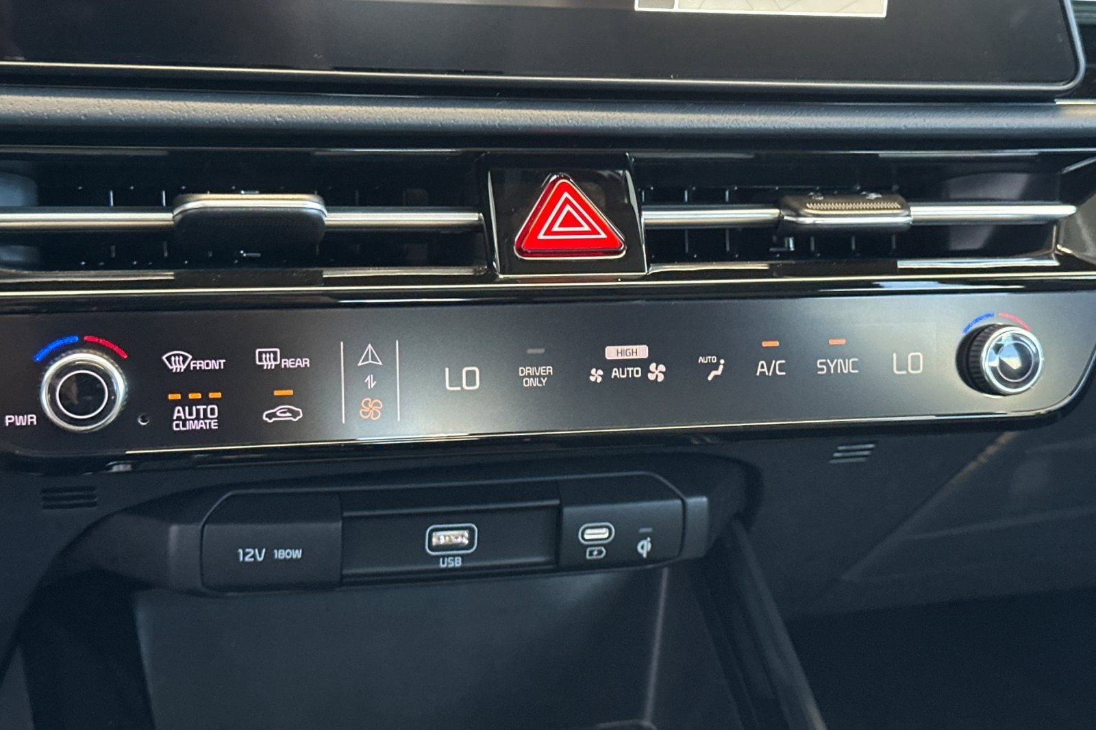New 2026 Kia Niro FWD image 21