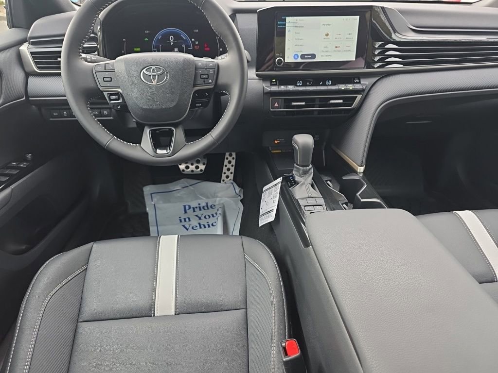 Used 2026 Toyota Camry SE image 21
