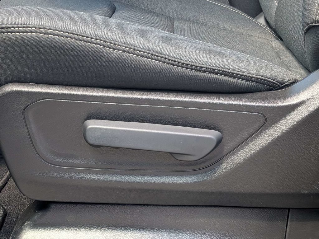 New 2026 RAM 1500 Express AWD/4WD image 19