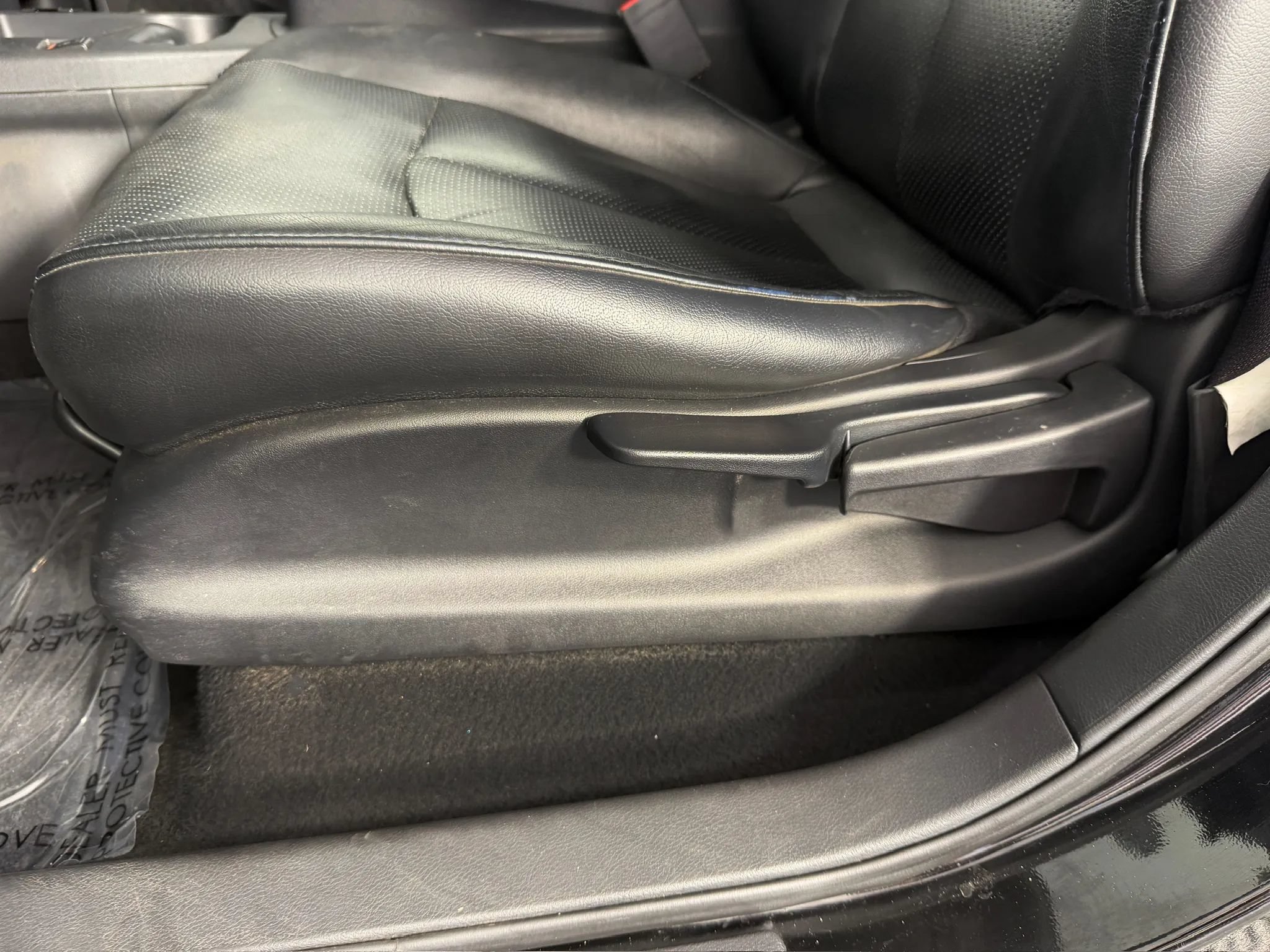 Used 2013 Nissan Leaf SL w/ Premium Pkg FWD image 37