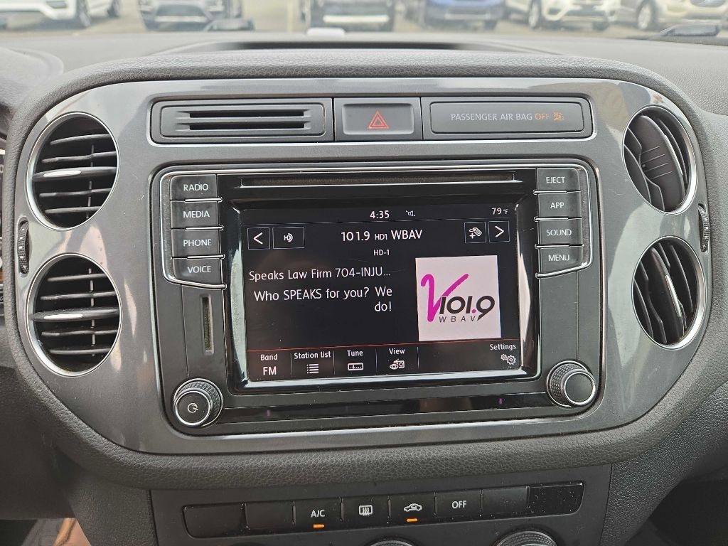 Used 2018 Volkswagen Tiguan Limited w/ Premium Package FWD image 20