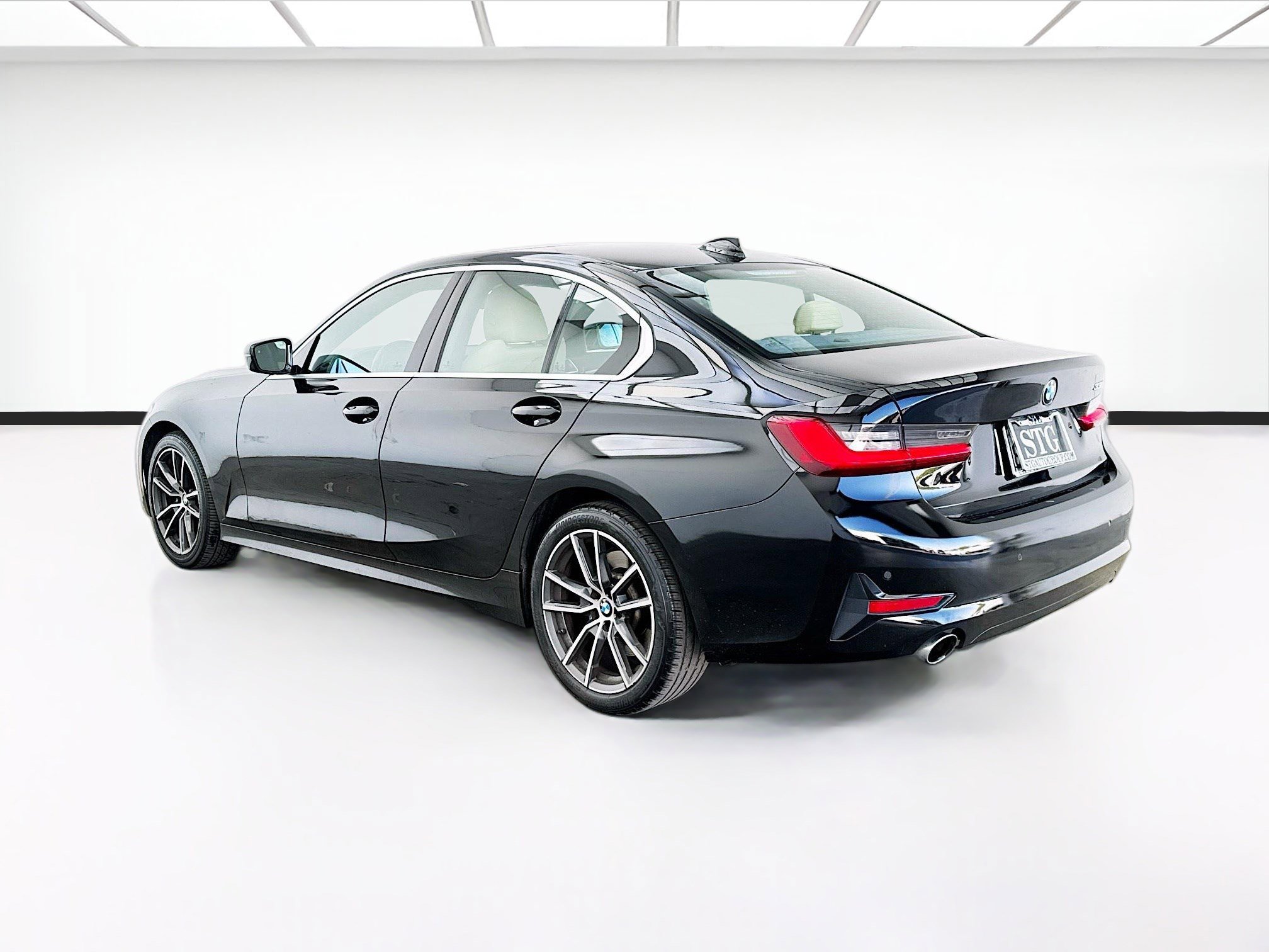 Used 2020 BMW 330i Sedan w/ Driving Assistance Package image 6