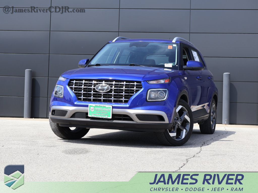 Used 2025 Hyundai Venue SEL FWD 360° Tour