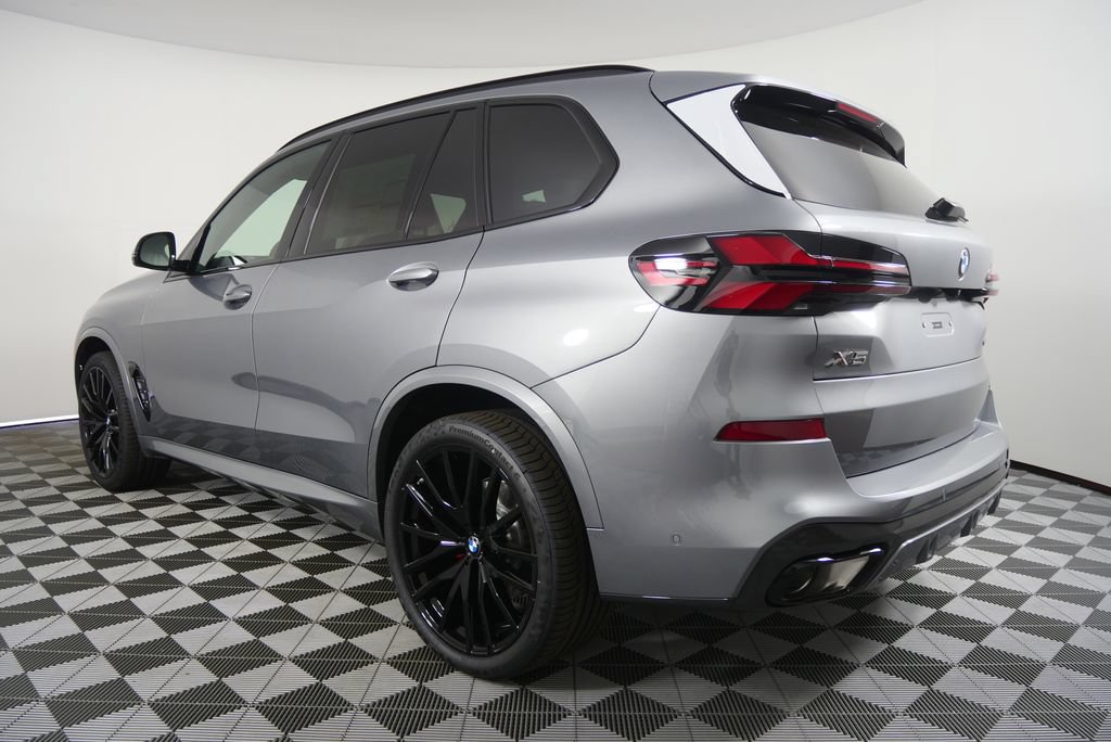Used 2026 BMW X5 xDrive40i w/ M Sport Package AWD/4WD image 3