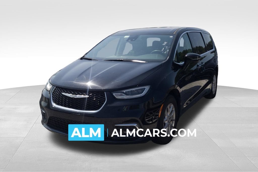 Used 2024 Chrysler Pacifica Touring-L FWD image 1