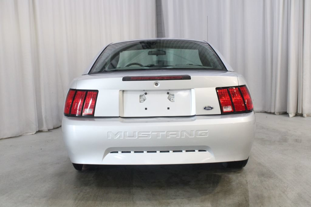 Used 2003 Ford Mustang Coupe RWD image 19