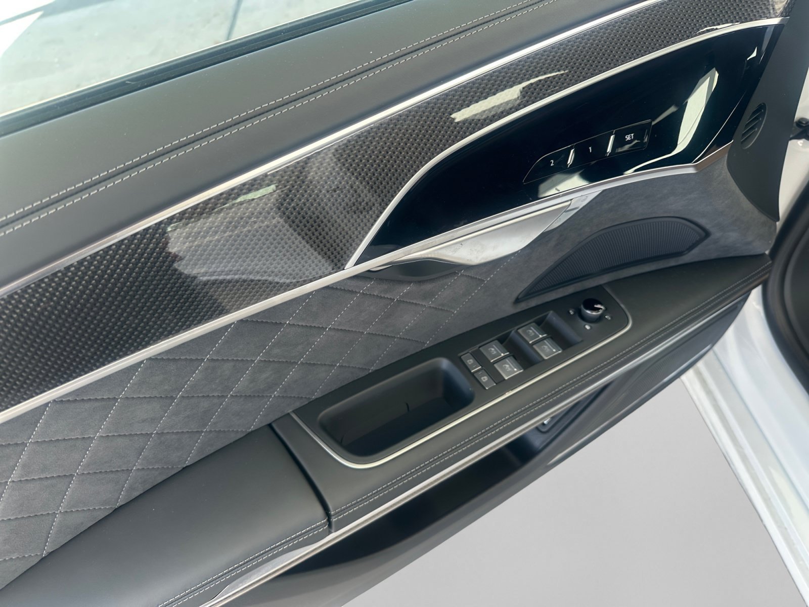 New 2027 Audi S8 AWD/4WD image 11