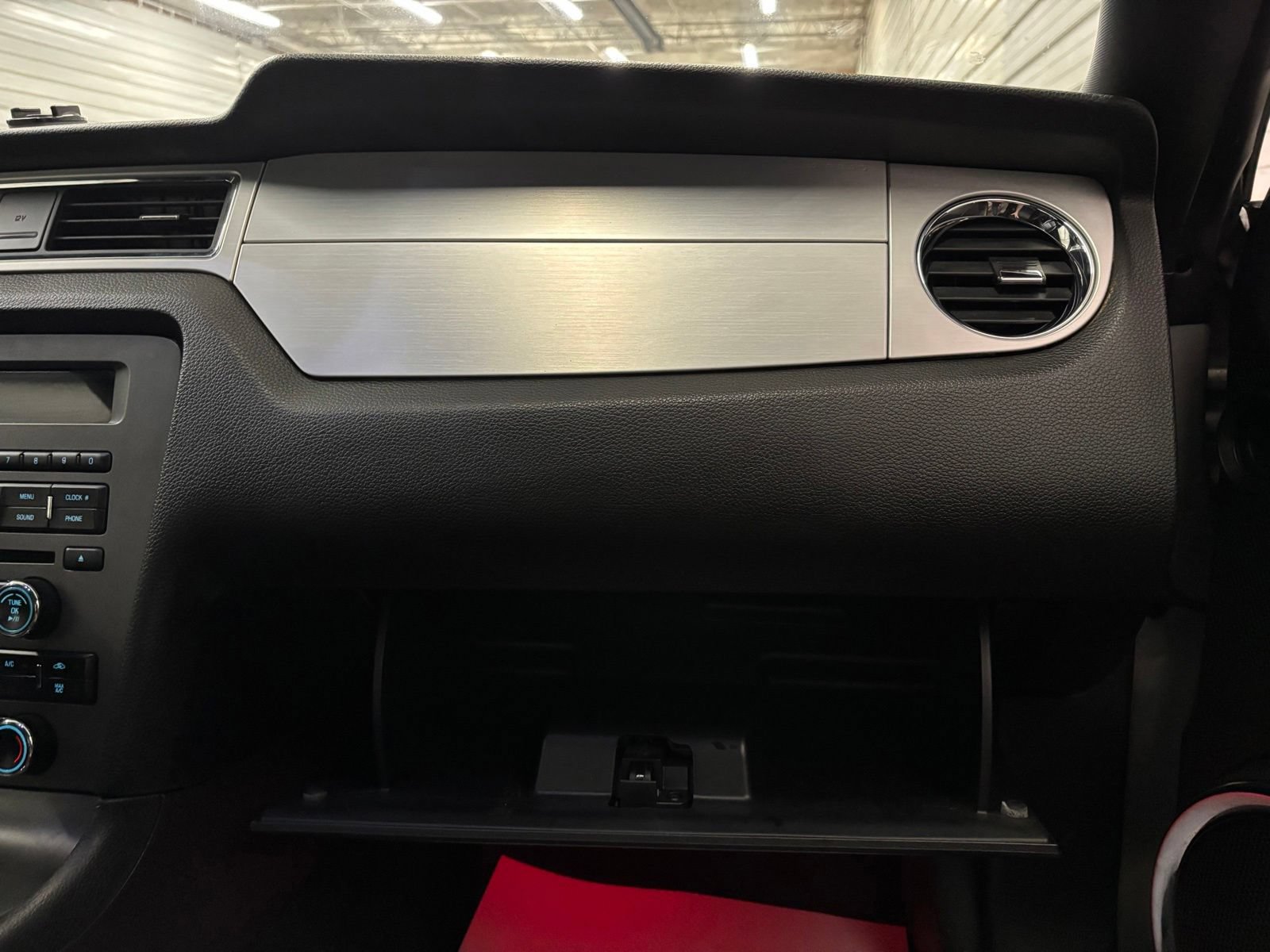 Used 2014 Ford Mustang GT Premium w/ Comfort Package RWD image 28