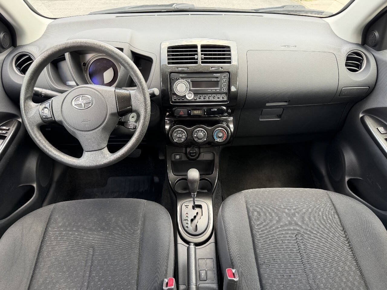 Used 2010 Scion xD FWD image 8