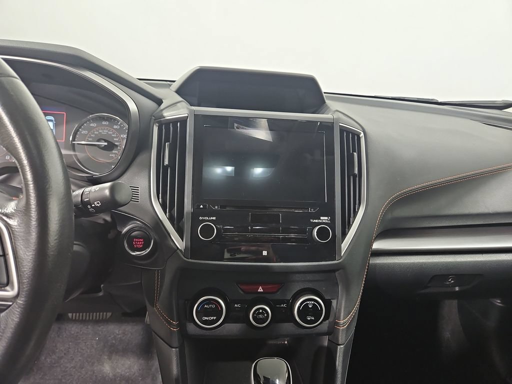 Used 2019 Subaru Crosstrek 2.0i Limited w/ Moonroof Package w/Navigation AWD/4WD image 19