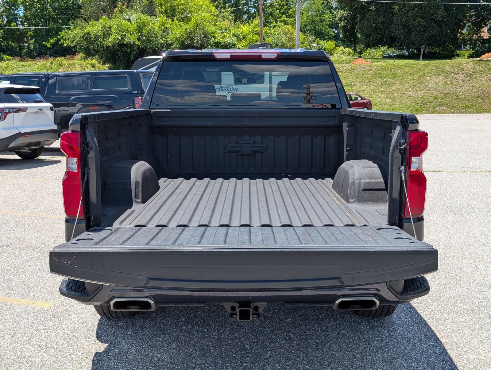 Used 2022 Chevrolet Silverado 1500 RST w/ Z71 Off-Road Package AWD/4WD image 15