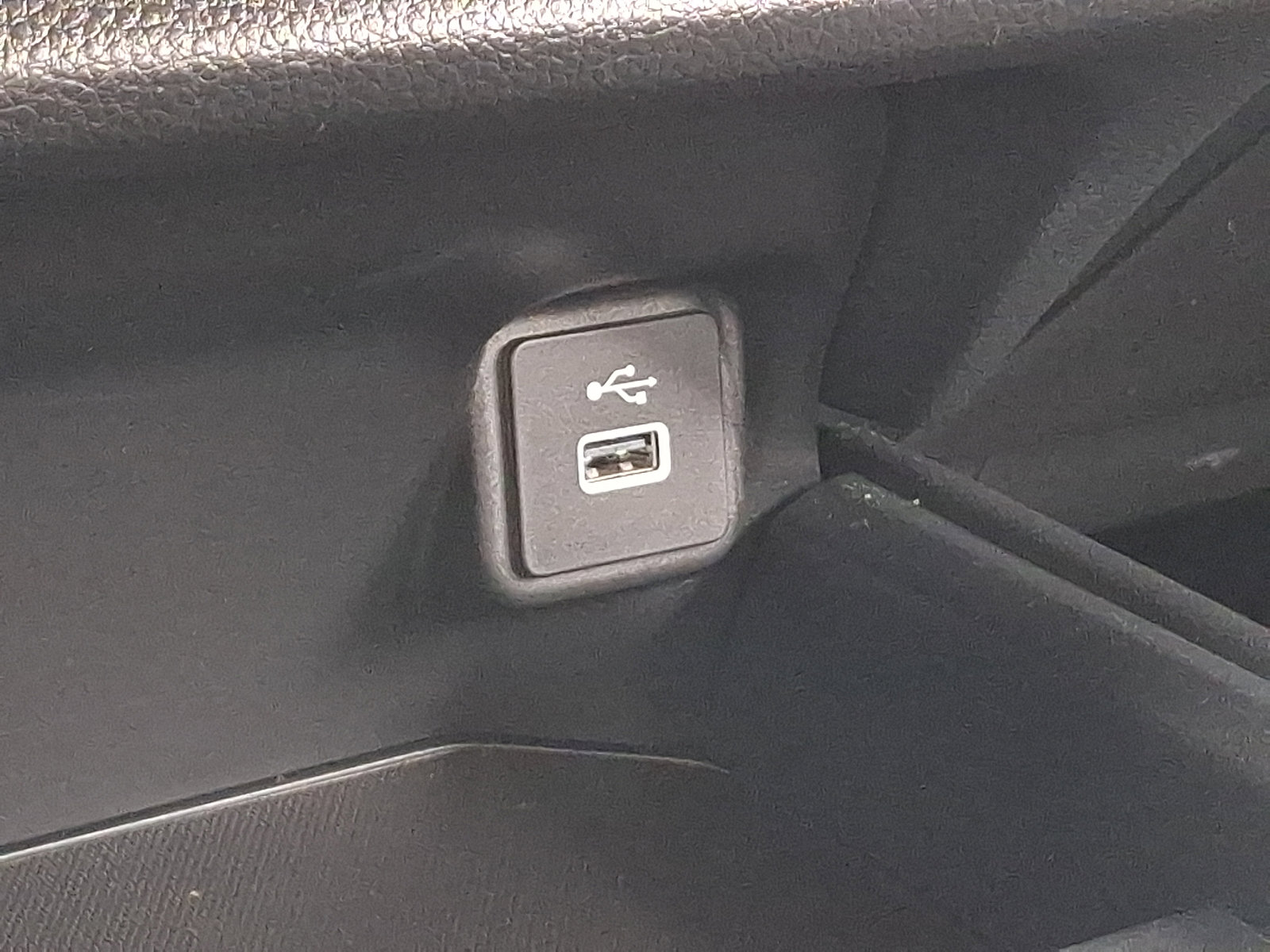 Used 2023 Honda HR-V LX image 23