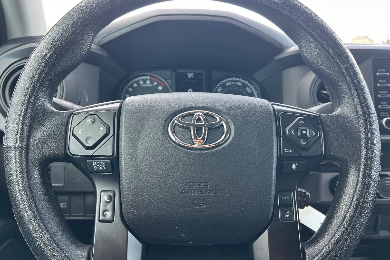 Used 2022 Toyota Tacoma SR image 33