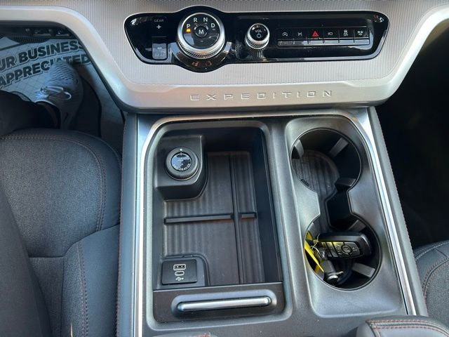 Certified 2025 Ford Expedition Active RWD image 19