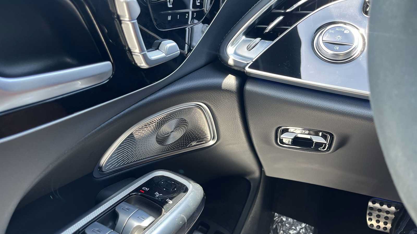 Certified 2025 Mercedes-Benz E 53 AMG e 4MATIC Sedan image 44